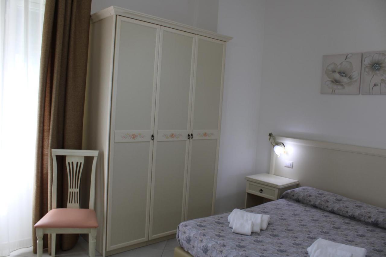 Hotel Afrodite Scalea Exteriér fotografie