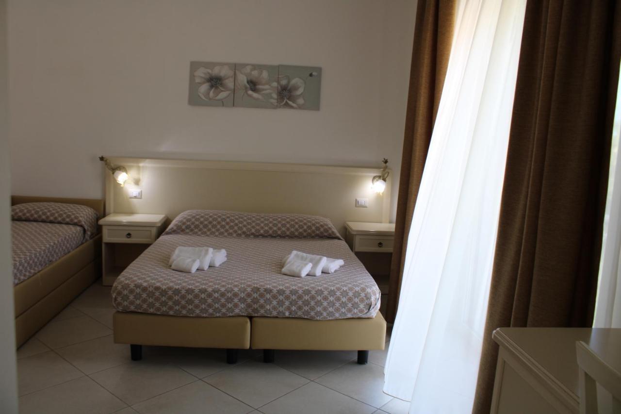 Hotel Afrodite Scalea Exteriér fotografie