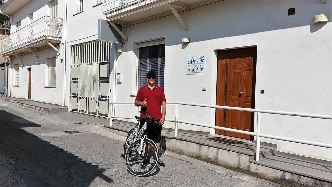 Hotel Afrodite Scalea Exteriér fotografie