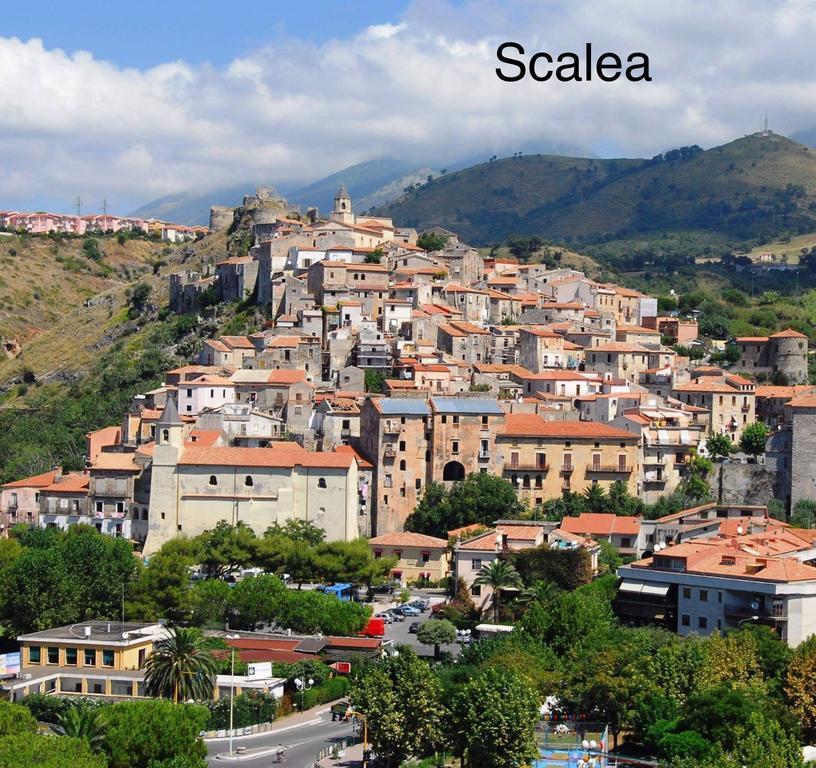 Hotel Afrodite Scalea Exteriér fotografie